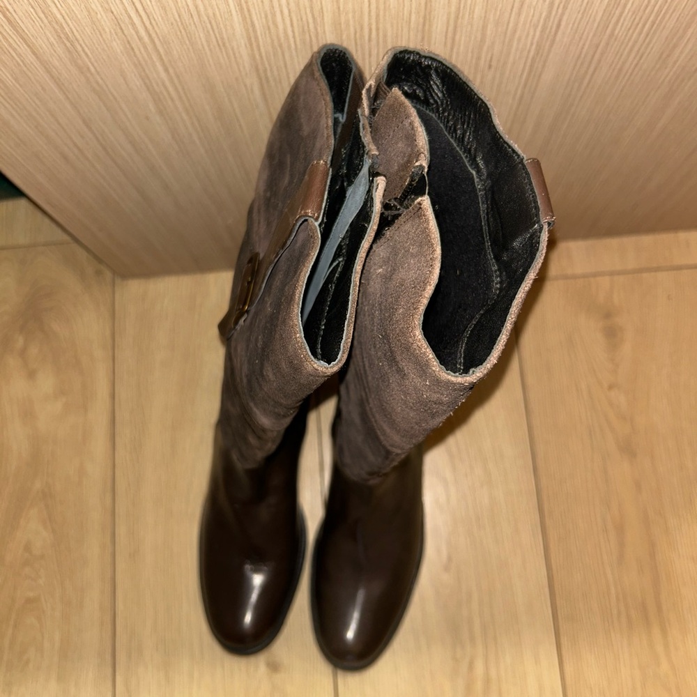Elegant Brown Leather and Suede Boots - Picture 3 of 4
